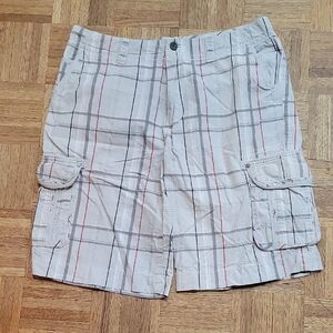 BKE Men's Plaid Cargo Shorts Gray and Red Size 36